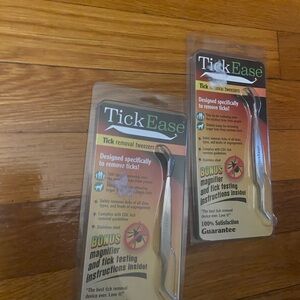 TickEase stainless steel, dual-tipped fine point tweezers are designed exclusive